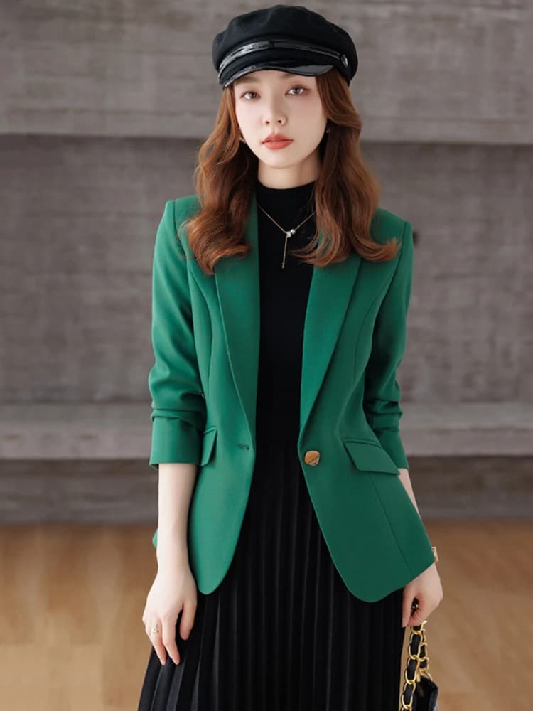 Green Suit Jacket Women's 2026 New Autumn Winter High-End Feeling Elegance Top Small Size This Year's Popular Western Clothes