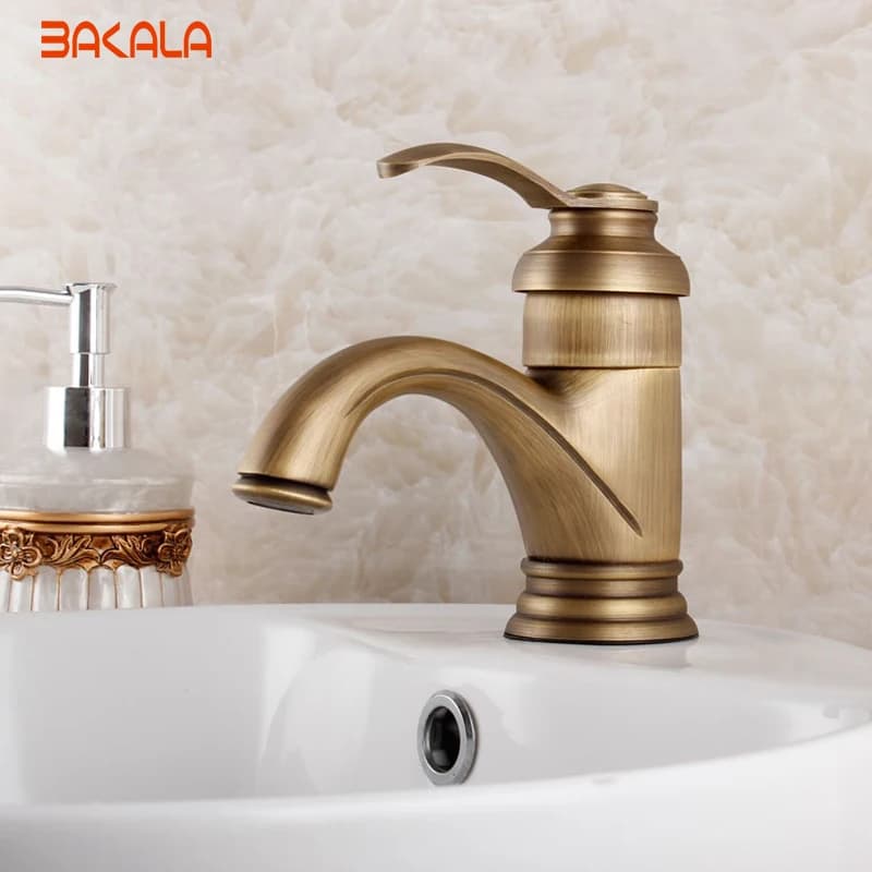 Rubinetto per lavabo in stile retrò monoforo monocomando rubinetto per lavabo da bagno in ottone antico montato sul ponte GZ7203
