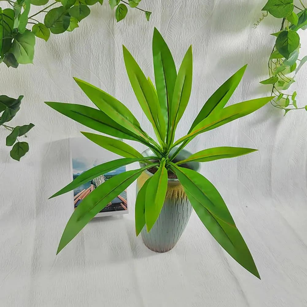 Vibrant Artificial Foliage Large Realistic Artificial Fern Plants Uv Resistant Dragon's Blood Tree with Green for Outdoor