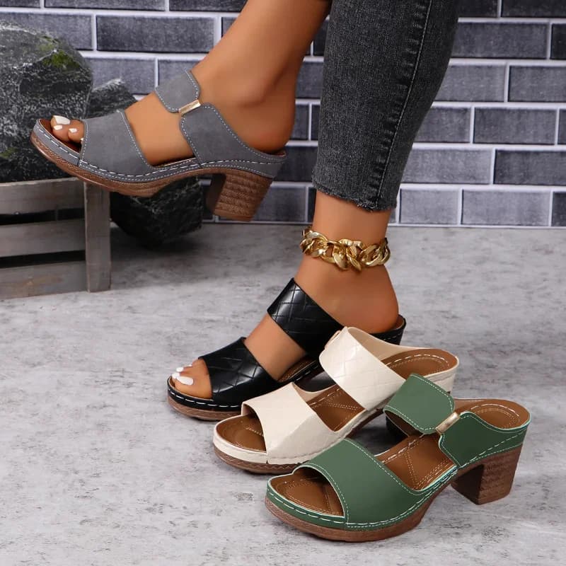 Sandali cavi leggeri estivi da donna Tacchi alti Nuovo vestito Pantofole robuste con punta aperta Donna 2024 Scarpe casual con cinturino alla caviglia