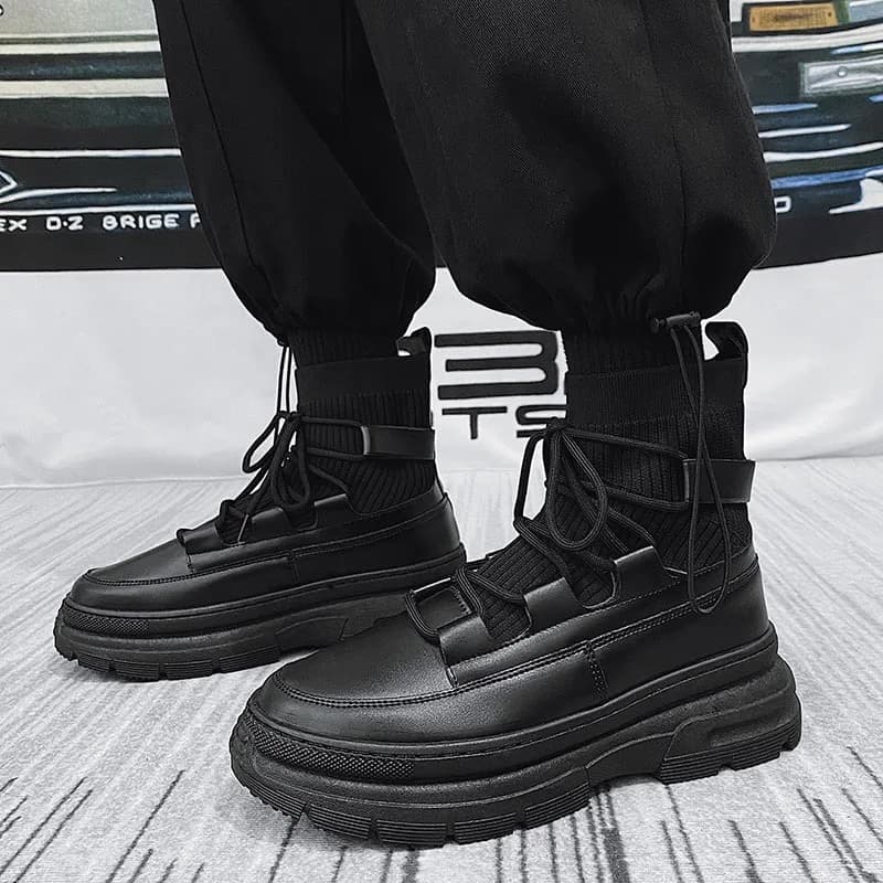Autunno inverno calzini stivali 2024 nuovi uomini stivaletti piattaforma scarpe nere per uomo pelliccia grosso Punk moto stivaletti scarpe gotiche