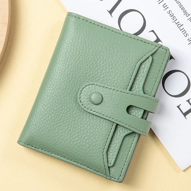 Portafoglio da donna di lusso in vera pelle, porta carte sottile con blocco RFID con portamonete con cerniera. Piccolo portamonete corto per l'uso quotidiano