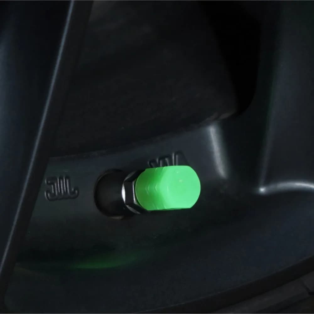 Luminous Valve Caps Car Fluorescent Tire Valves Cap Glow In The Dark Car Motorcycle Bike Wheel Plugs Tyre Hub Cover Decor 4PCS