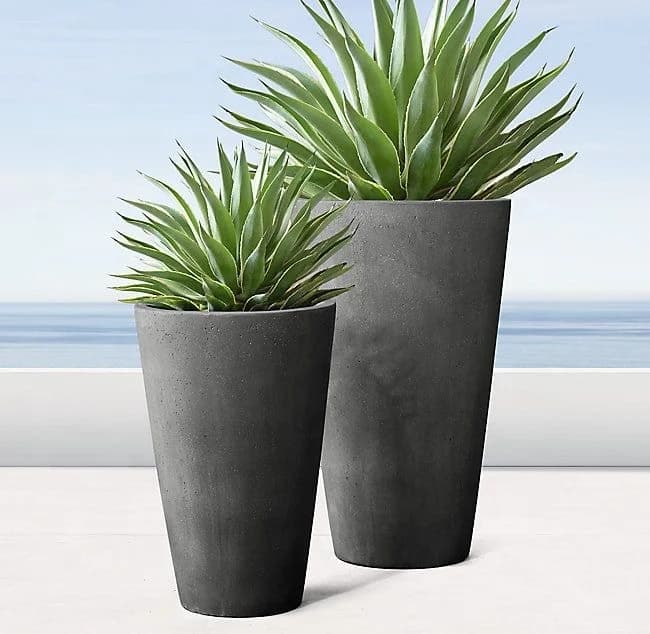 Modern style different sizes of home garden decorative plants flower pots hot sale fiberglass flower pots