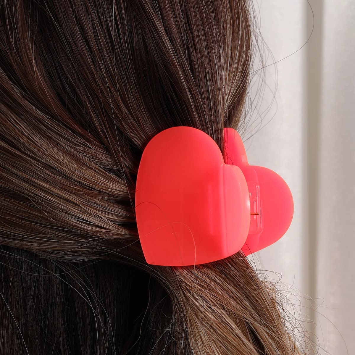 neon oragne heart basic hair claw clip