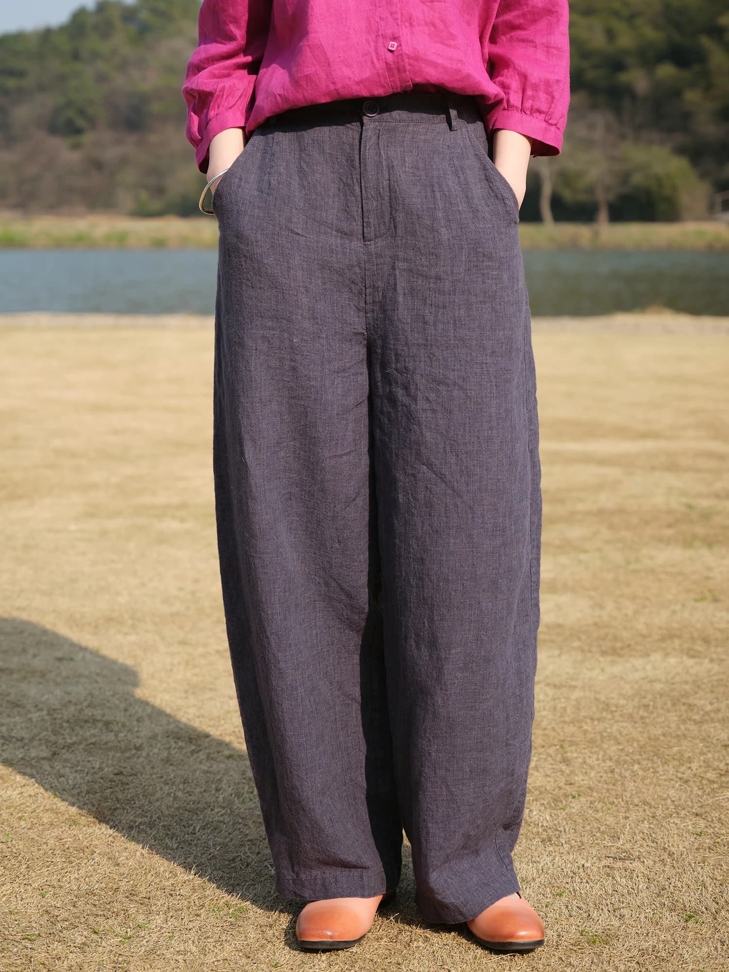 Pantaloni Artistici a Gamba Dritta Collezione Primavera 26 in Lino Tinto a 14 Strati, Pantaloni Casual Arcuate da Donna con Vita Naturale e Chiusura a Bottoni