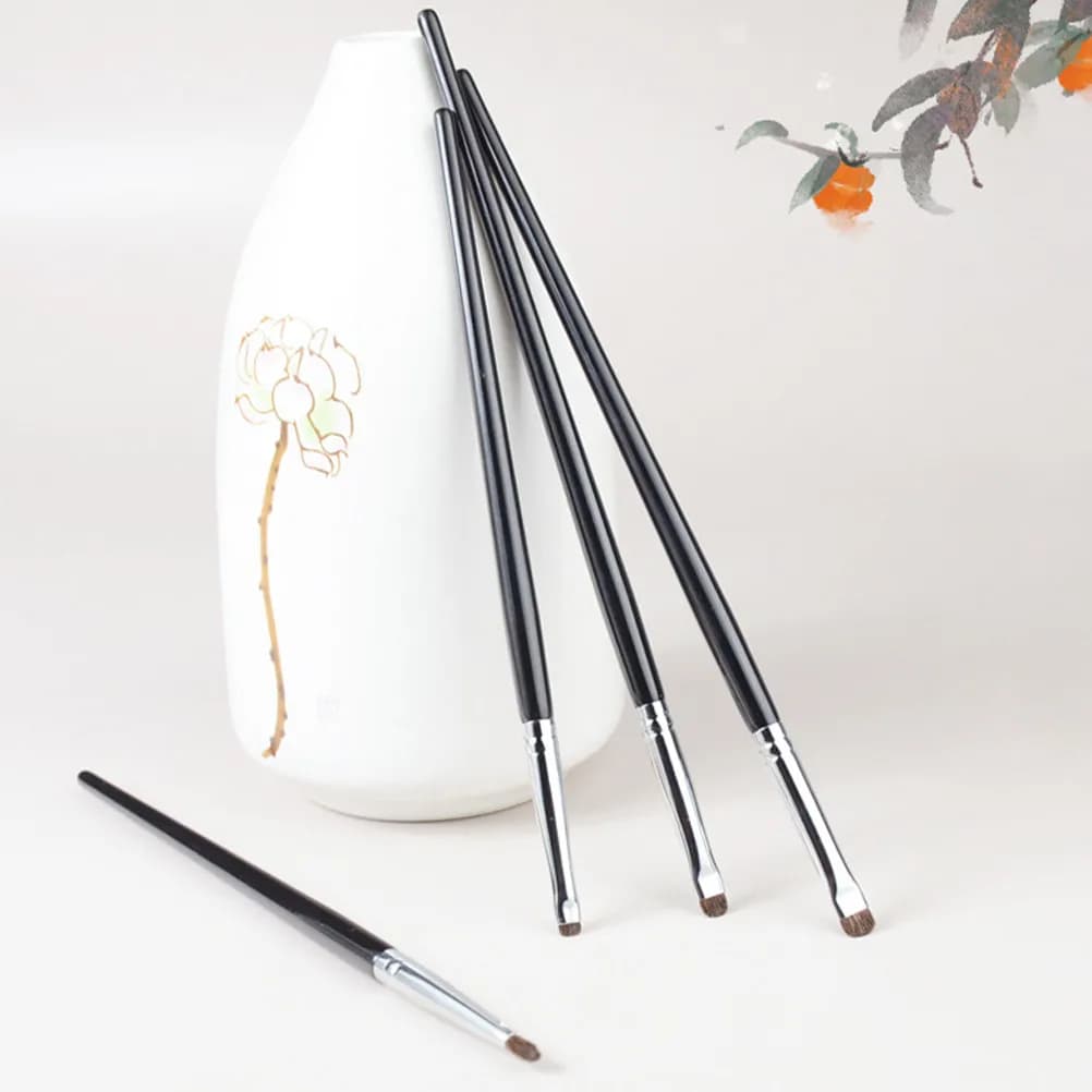 Set di 4 Pennelli per Eyeliner, Pennelli Professionali per Trucco Occhi con Punte di Precisione, Resistenti alle Sbavature, Kit per Sfumatura Ombretto