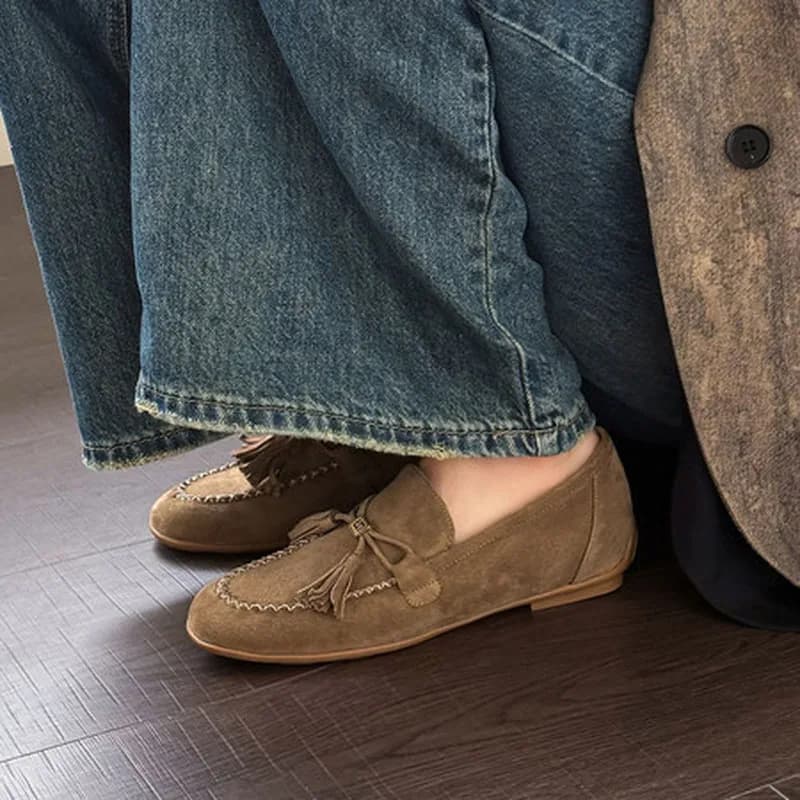 Women Suede Tassel Loafers Square Toe Slip On Flat Sheepskin Insole Rubber Sole Minimalist Casual Business Shoes Black KhakiG560