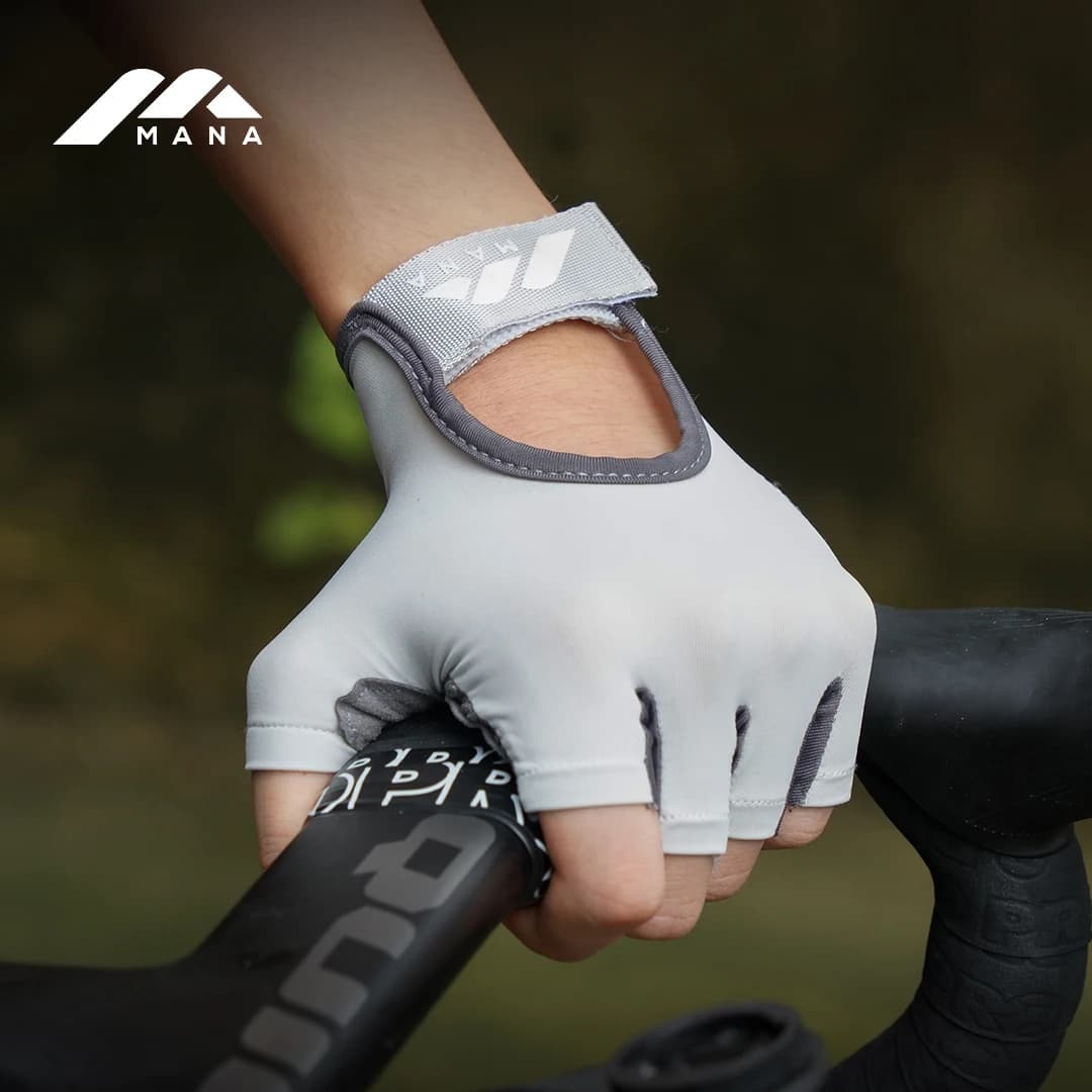 Half-tip Cycling Gloves Breathable UV Non-slip Sports Gloves with Silicone Shock Absorption Ultra-thin Cycling Gloves