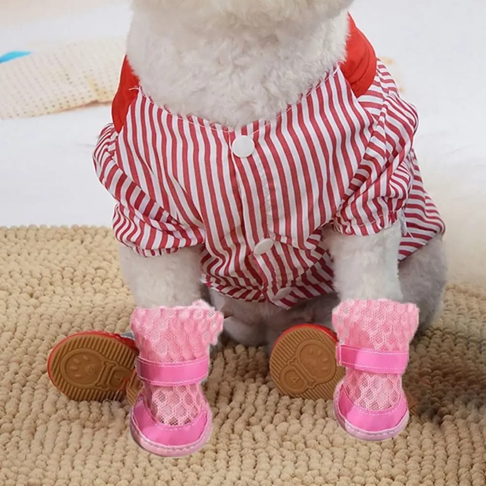 4 pezzi pratici scarpe in rete per cani resistenti all'usura sandali per cani antiscivolo anti-sporco protezione per zampe per animali domestici traspirante anticaduta da giardino
