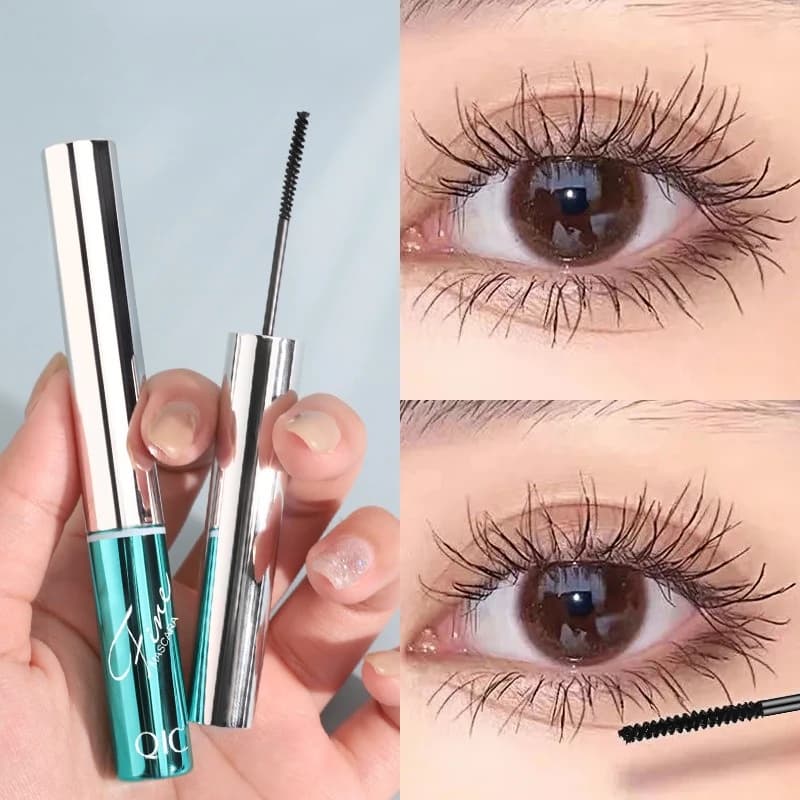 Mascara with mini brush applicator for natural and velvety eyelashes, waterproof formula, no lumps, elongating and curling, easy to use