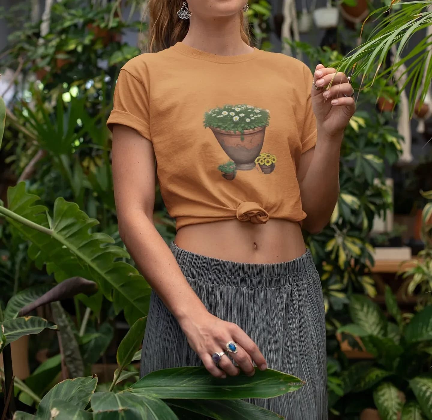 T-shirt for flower and plant lovers, for growers, florists, wild flowers, gardening, botanical, floral
