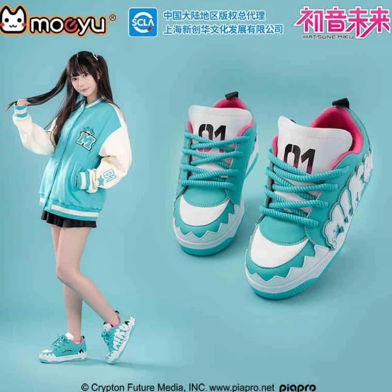 Hot Hatsune Miku Bite Series Mid Top Scarpe da pane Sport e tempo libero Coppia con suola spessa Scarpe da tavolo Miku Periferiche