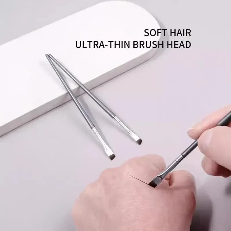Pennello per eyeliner a lama fine e ultrasottile da 12 pezzi, pennello per sopracciglia per un contorno preciso dei dettagli del trucco degli occhi, pennello per trucco portatile