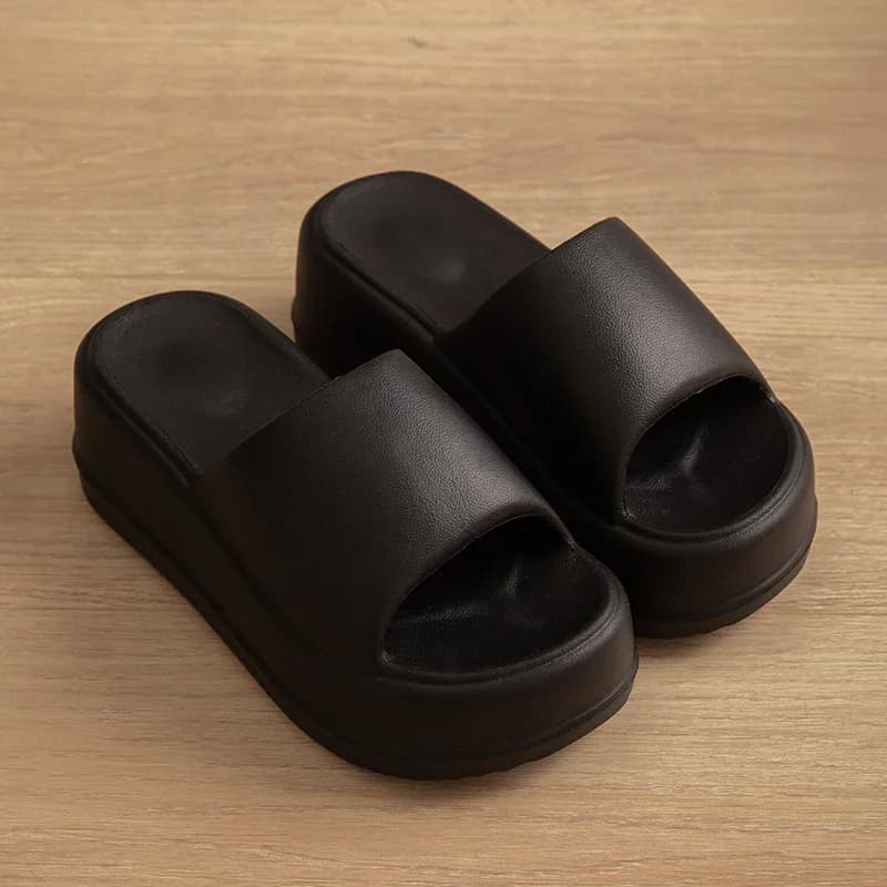 Design originale Suole spesse Scarpe da donna EVA Pantofole antiscivolo con suola morbida e facile da pulire Sandali piatti casual in tinta unita