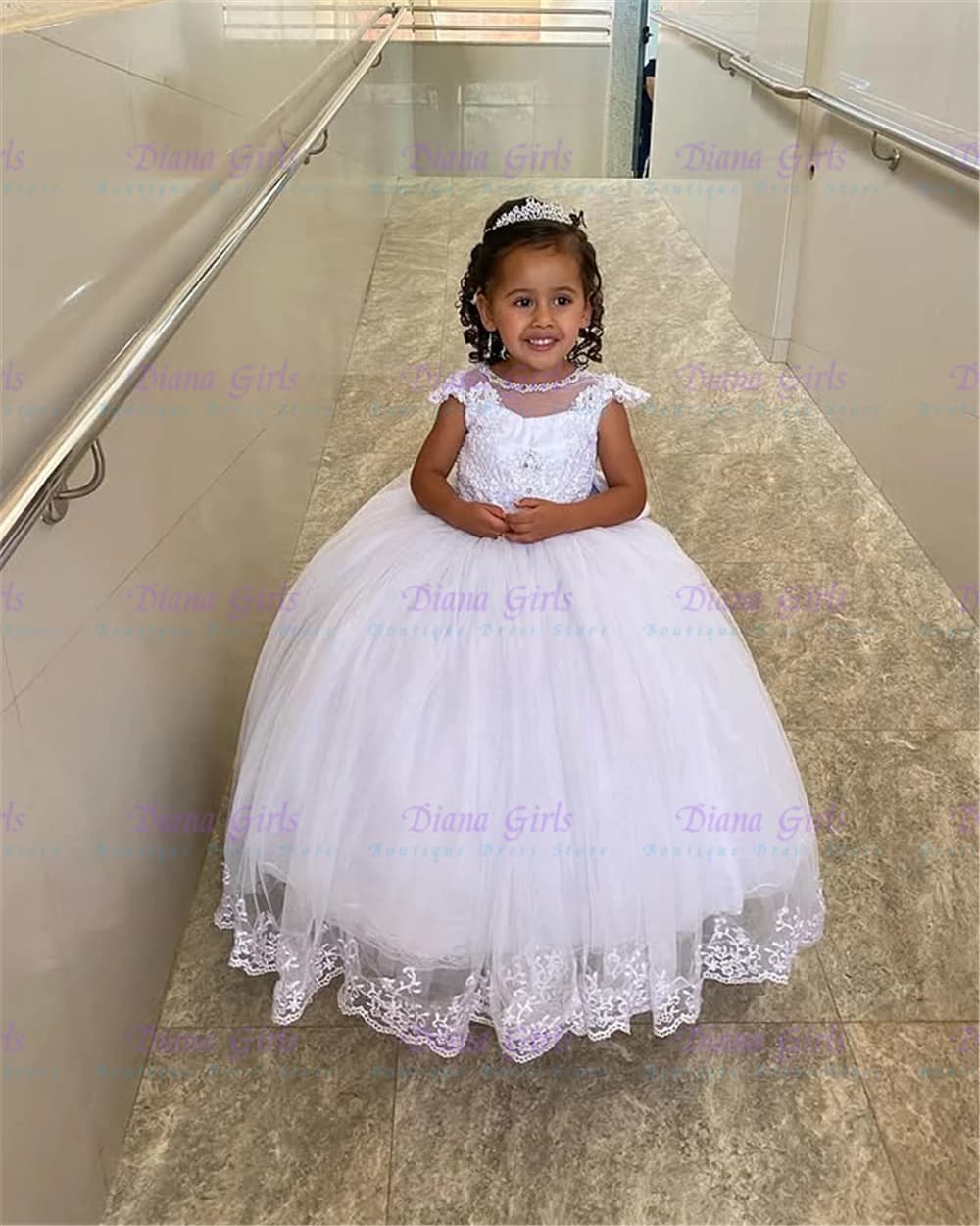 Lovely Flower Girl Dress White Tulle Fluffy Quality Applique for Wedding Little Princess Kids Birthday Party Evening Ball Gowns