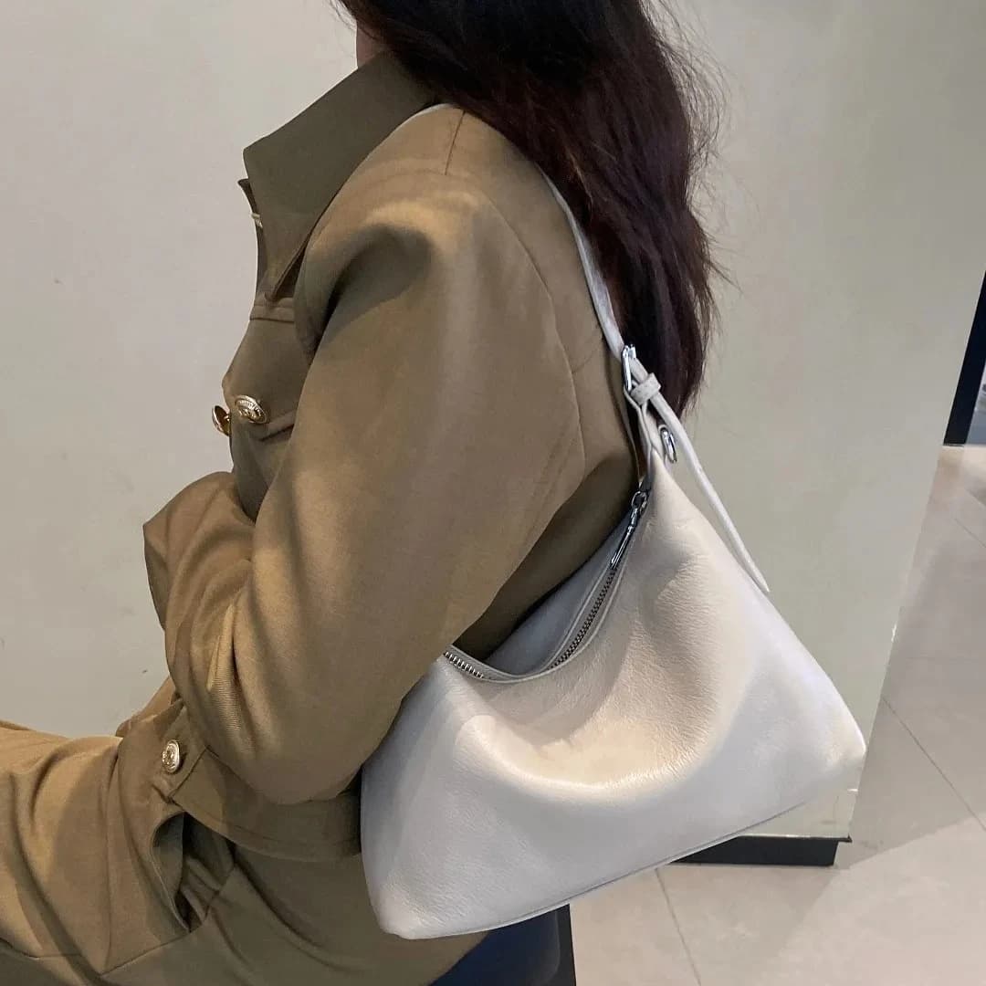 2025 Luxury Flower Full Leather Women's Shoulder Bag, Thin Waist Bag With Zip Pockets, Versatile Day Bag For Night