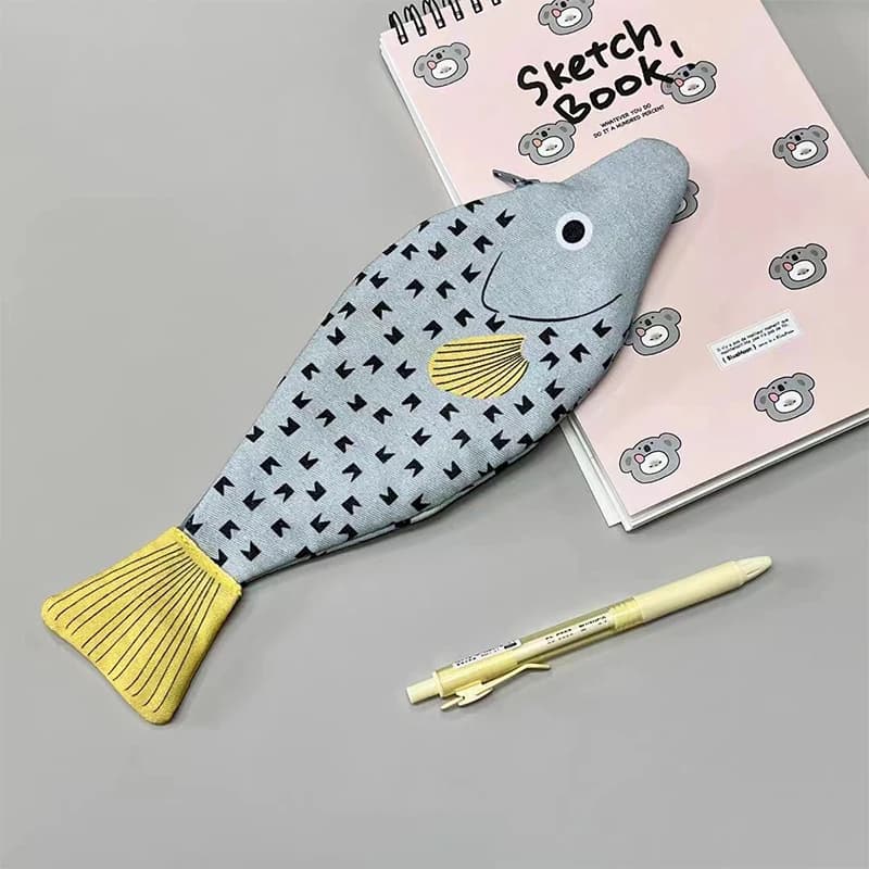 Astuccio a Forma di Pesce Carino in Vendita - Portapenne in Tessuto Denim Azzurro per Studenti e Amanti della Cancelleria