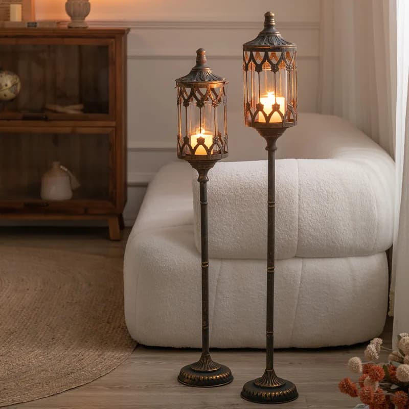 Palace style atmosphere retro candle holder B & B classical windproof candle holder outdoor ornament garden decoration