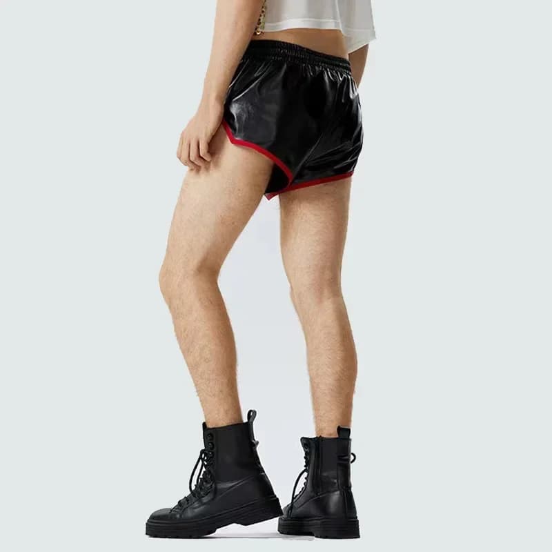 Pantaloncini da uomo in pelle verniciata lucida Colori contrastanti chic Pantaloni caldi Uomo PVC Fascia elastica Intimo Costume da bagno Spiaggia personalizzata