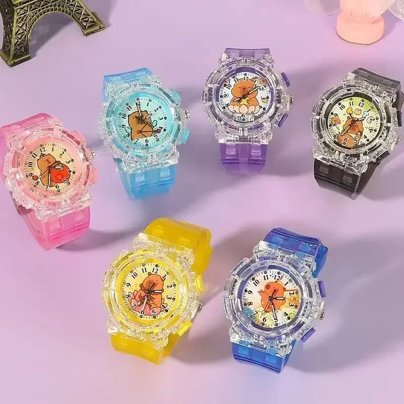 2025 New Cool Cartoon Capybara Bambini Ragazze Bambini Puntatore al quarzo Orologio Luci Lampeggianti Regali per feste Giocattolo Orologi da polso Orologio