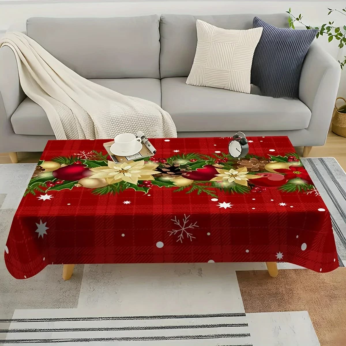 Tovaglia Impermeabile con Motivi Natalizi: Poinsettia e Aghi di Pino, Decorazione per Tavolo Invernale, Cucina e Sala da Pranzo