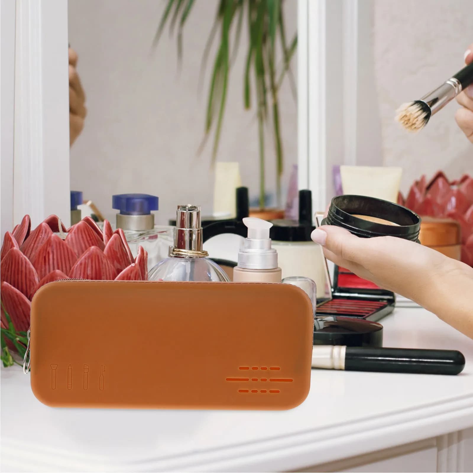 Organizer per Pennelli da Trucco in Silicone Premium, Porta Pennelli da Viaggio, Contenitore per Pennelli, Rossetti e Palette Ombretti