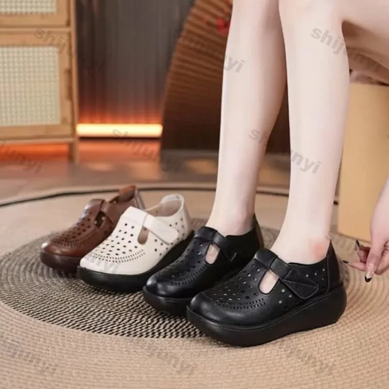 Scarpe casual con zeppa da donna 2026 Estate nuovi sandali cavi con piattaforma traspirante antiscivolo Scarpe basse comode alla moda