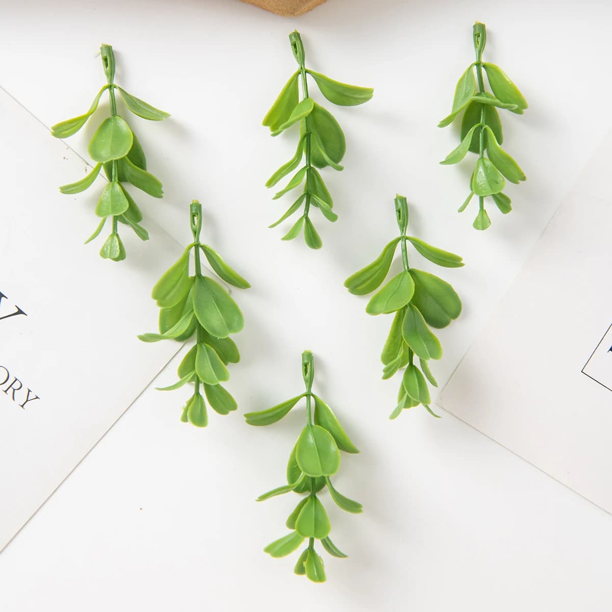 50 pcs leaves of artificial plants christmas party wedding wedding bouquet background wall garden decoration accessories diy box