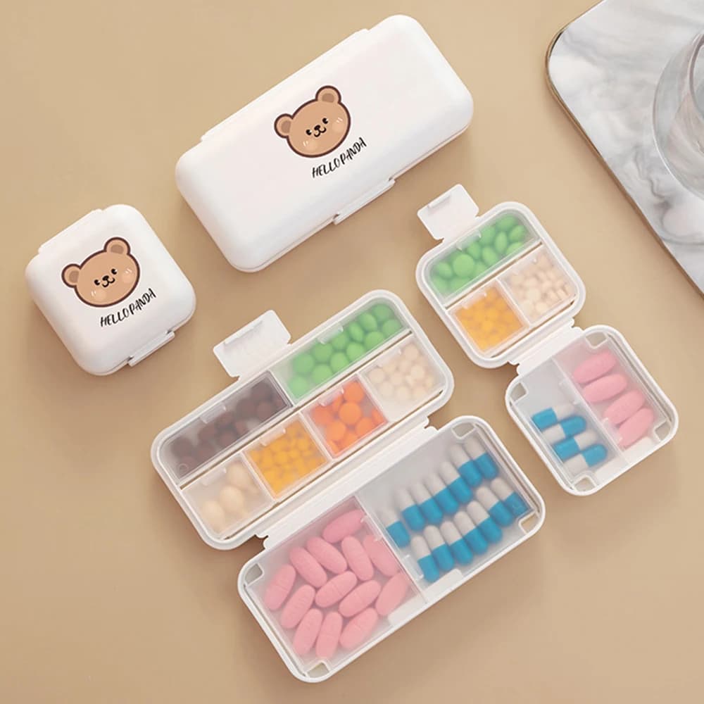 Simpatico orsetto portatile con scomparto a doppio strato per uscire, confezionato separatamente, portapillole in plastica, portapillole alla moda