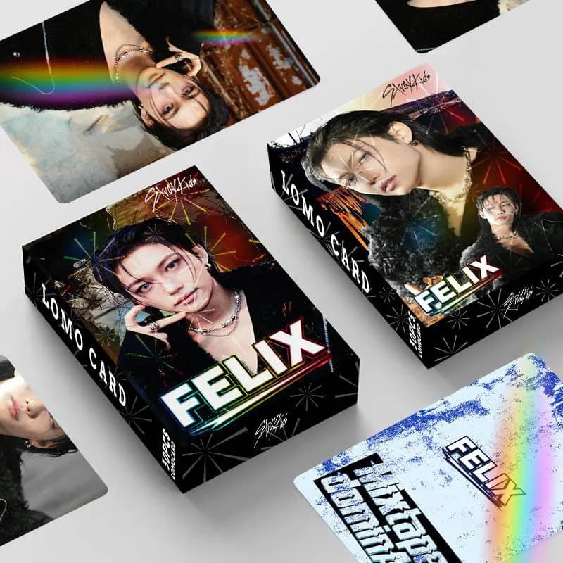 SKZOO 30 carte laser STRAYKIDS flash card K-pop idol foto Felix Leeknow Hyun Jin foto carta fronte-retro LOMO card