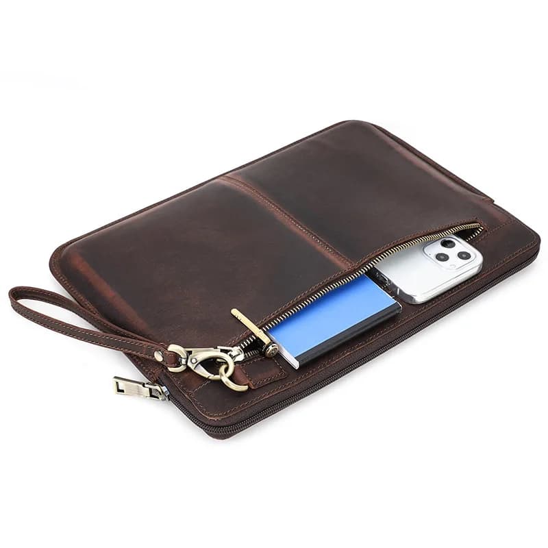 Custodia Protettiva con Cerniera e Cinturino da Polso per iPad 13 Pollici, in Pelle Crazy Horse Marrone Scuro Vintage, per Tablet e Laptop