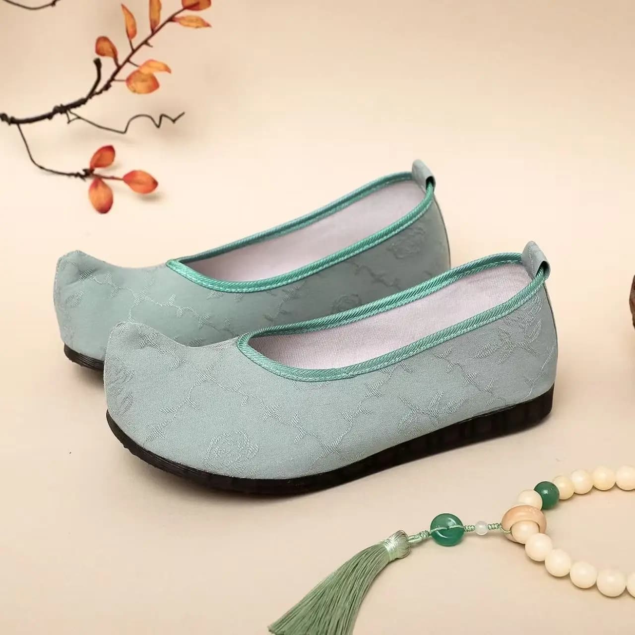 Scarpe da donna in stile cinese con punta arrotondata, suola piatta in tessuto, suola morbida, slip-on, primavera autunno, nuove, tinta unita, scarpe Hanfu.