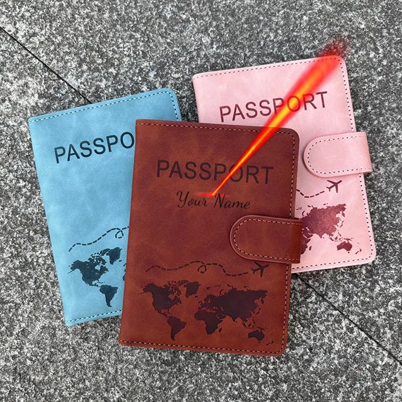 Nome personalizzato Copertina per passaporto Parola di moda Mappa Porta passaporto Custodia a portafoglio da viaggio con fibbia magnetica Rfid per passaporti