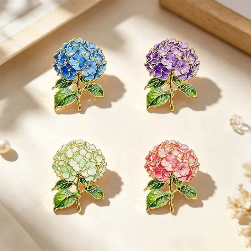 Fashion Luxury Premium Hydrangea Flower Brooch Exquisite Gift Metal Enamel Pin Badge DIY Clothing Bag Hat T-shirt Accessory