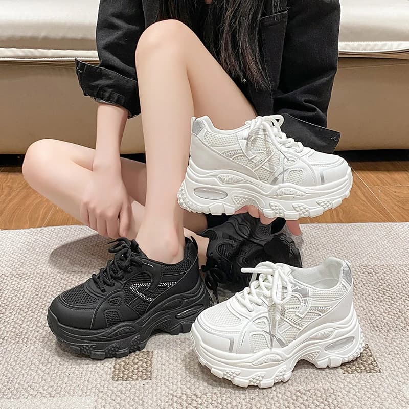 Women's Mesh Breathable and Non-stuffy Dad Shoes 2026 Spring and Summer Outdoor Casual Non-slip and Wear-resistant Sports Shoes