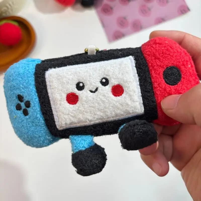 Portachiavi Console di Gioco in Peluche Cartoon, Bambola Morbida Imbottita, Ciondolo per Zaino e Auto, Regalo per Bambini