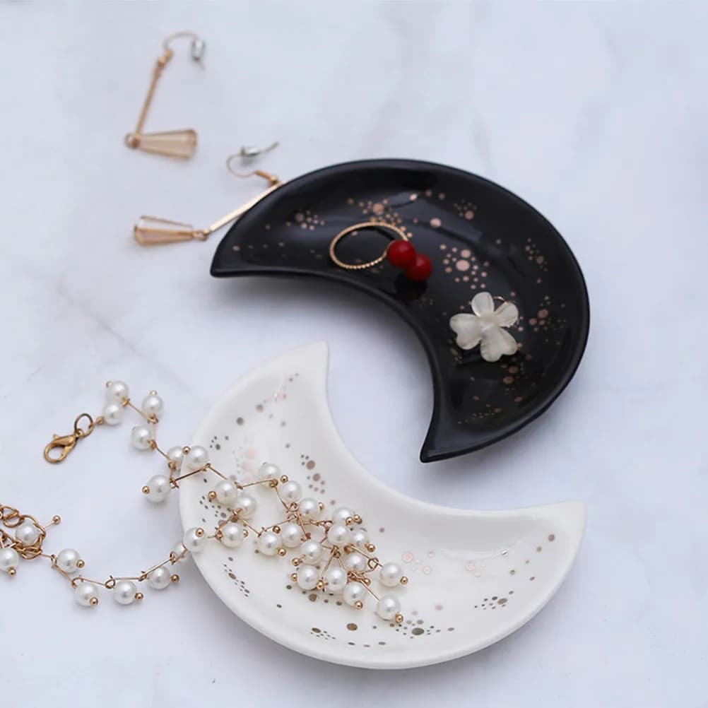 2Pcs Moon Jewelry Dish Fine Crafted Ceramic Jewelry Tray with Smooth Surface Delicate Design for Earrings Necklaces Cosmetics
