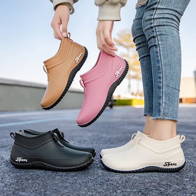 Fashionable Short Tube Korean Style Rain Boots Women's Outdoor Wearable Waterproof Cold-resistant All-match Shoes Yangjing Brand