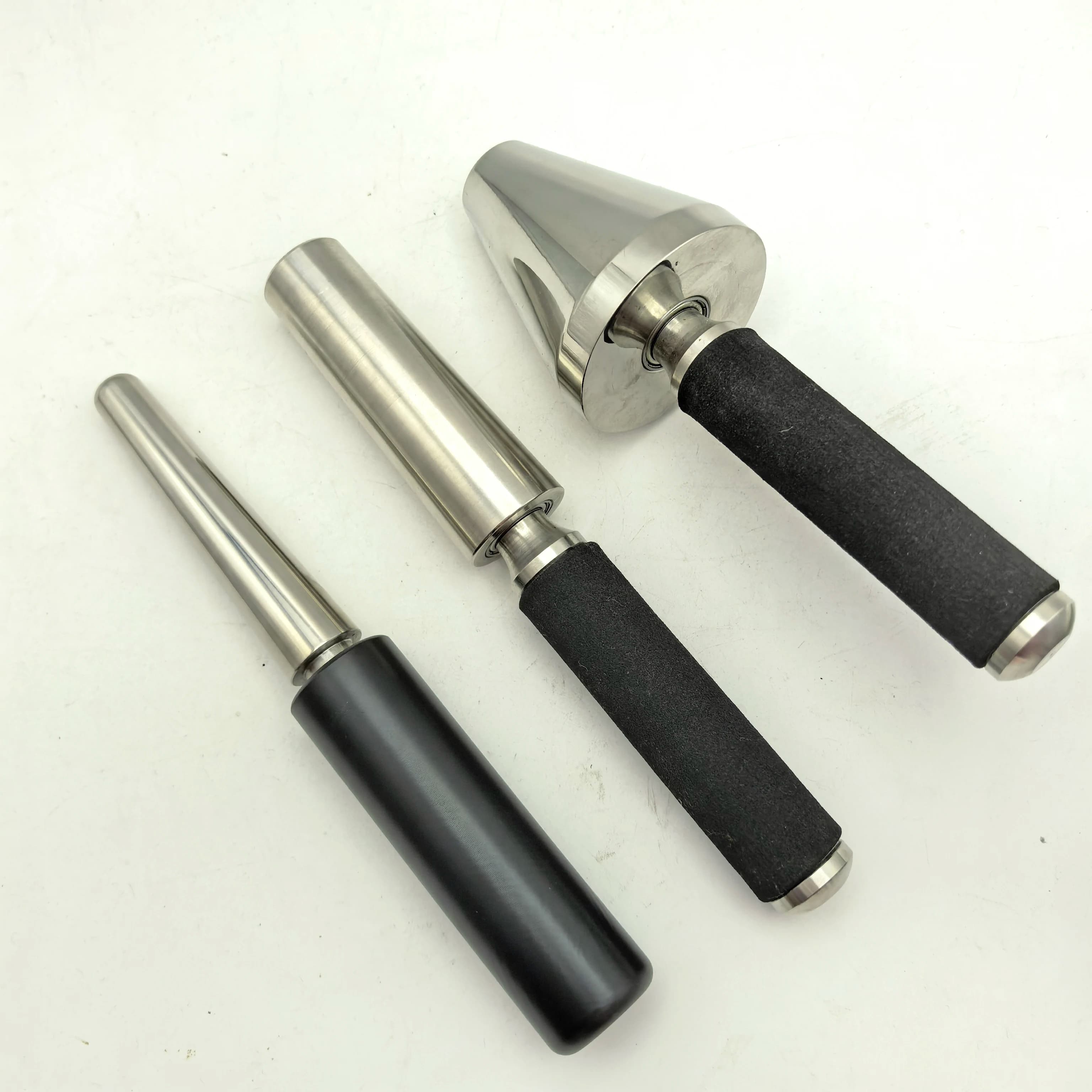 Saxophone; brass instrument; tenor horn maintenance tool; roller