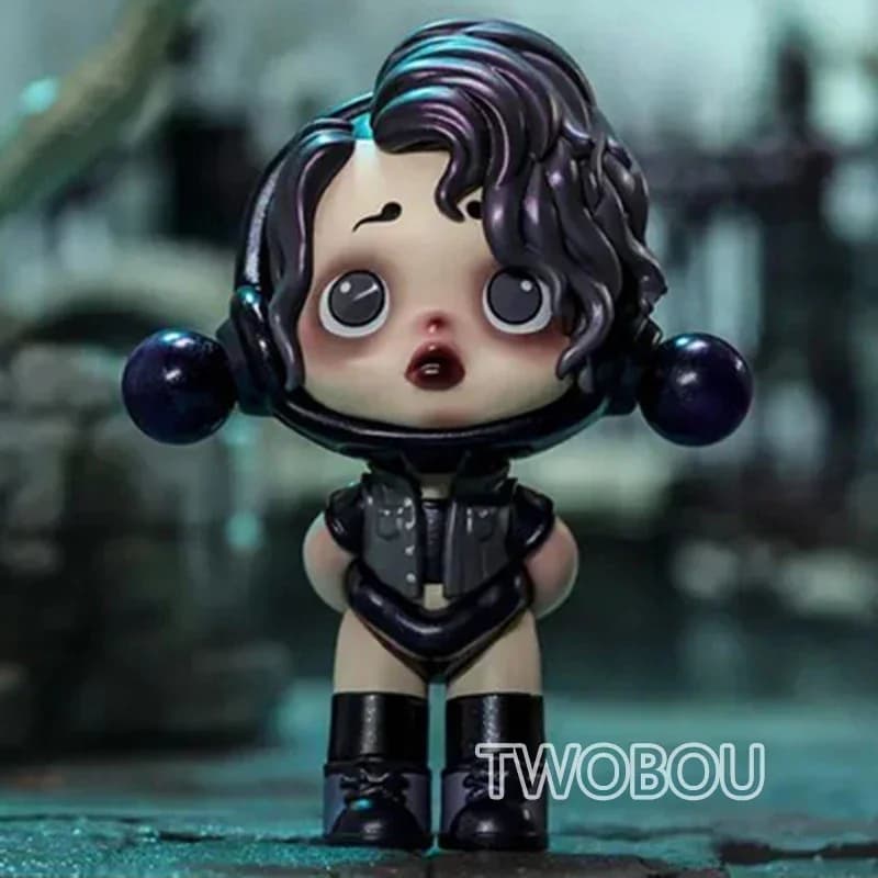 POP MART Skullpanda Serie di famiglie Addams Scatola cieca Giocattoli Kawaii Anime Action Figure Sorpresa Scatola misteriosa Bambole Regalo per ragazze