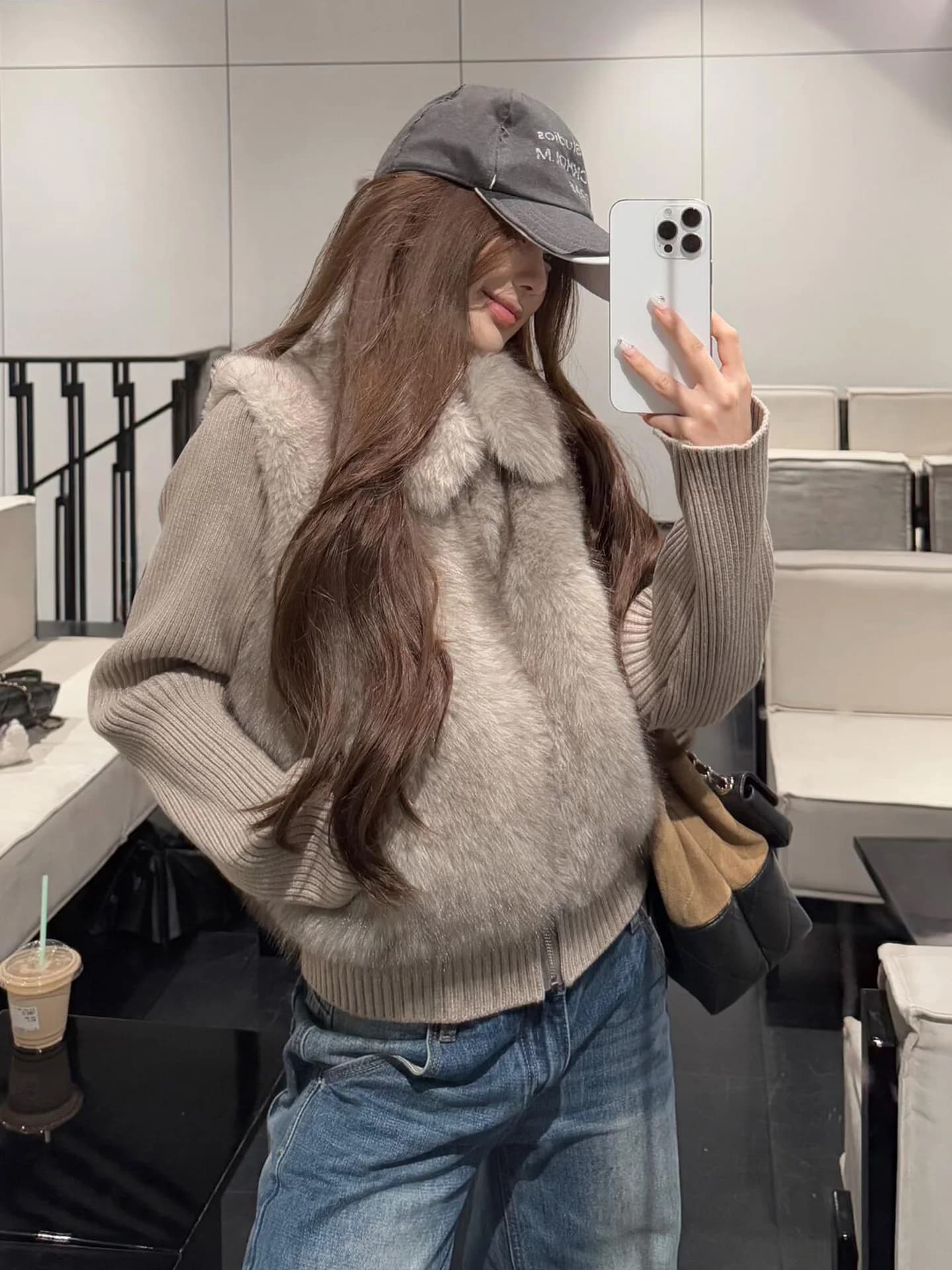 Cappuccio in pelliccia sintetica Cappotti da donna Splicing Slim Halloween Ladies Old Money Style Foderato Cinture asimmetriche Bordo raglan Caratteristica Lettera