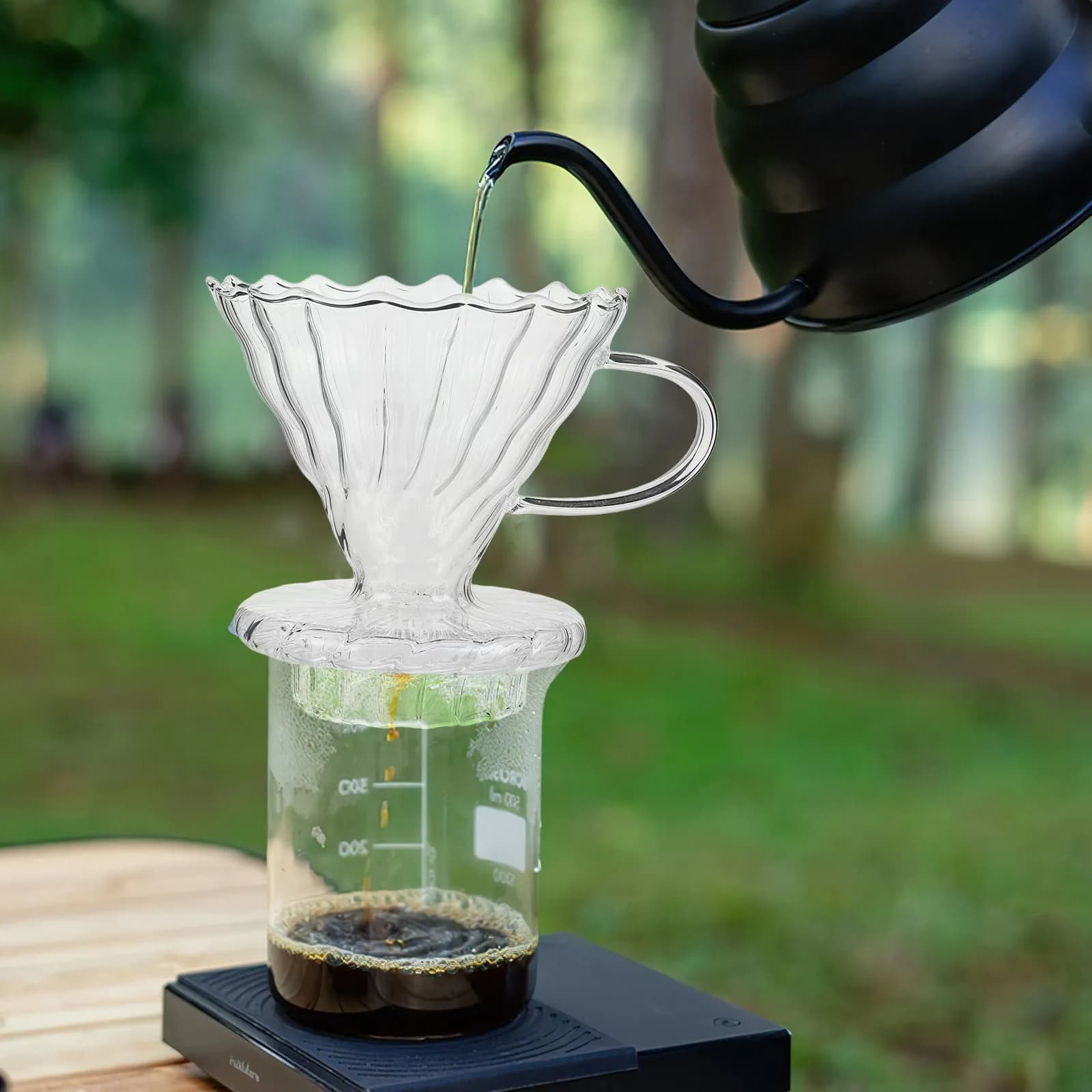 Portable Coffee Dripper Funnel Reusable Clear Glass Filter Cup for Home Kitchen Espresso Machines Pour-Over Coffee Maker Camping