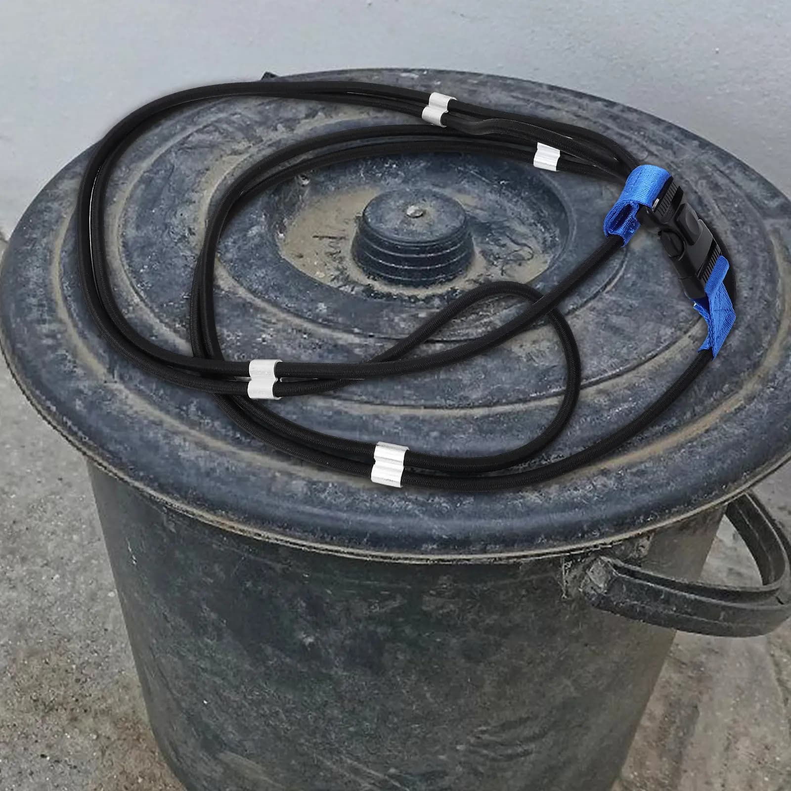 Cinghia Elastica Resistente per Coperchio Bidone della Spazzatura, Protezione Contro Animali, Vento, Procioni, Orsi, Cani