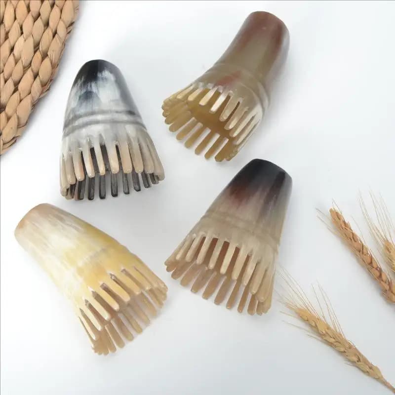 Random Wide Tooth Massage Comb Scalp Brush Horn Combs Gua Soother Ergonomic Handle Detangle Hair Dandruff Removal Massager Home