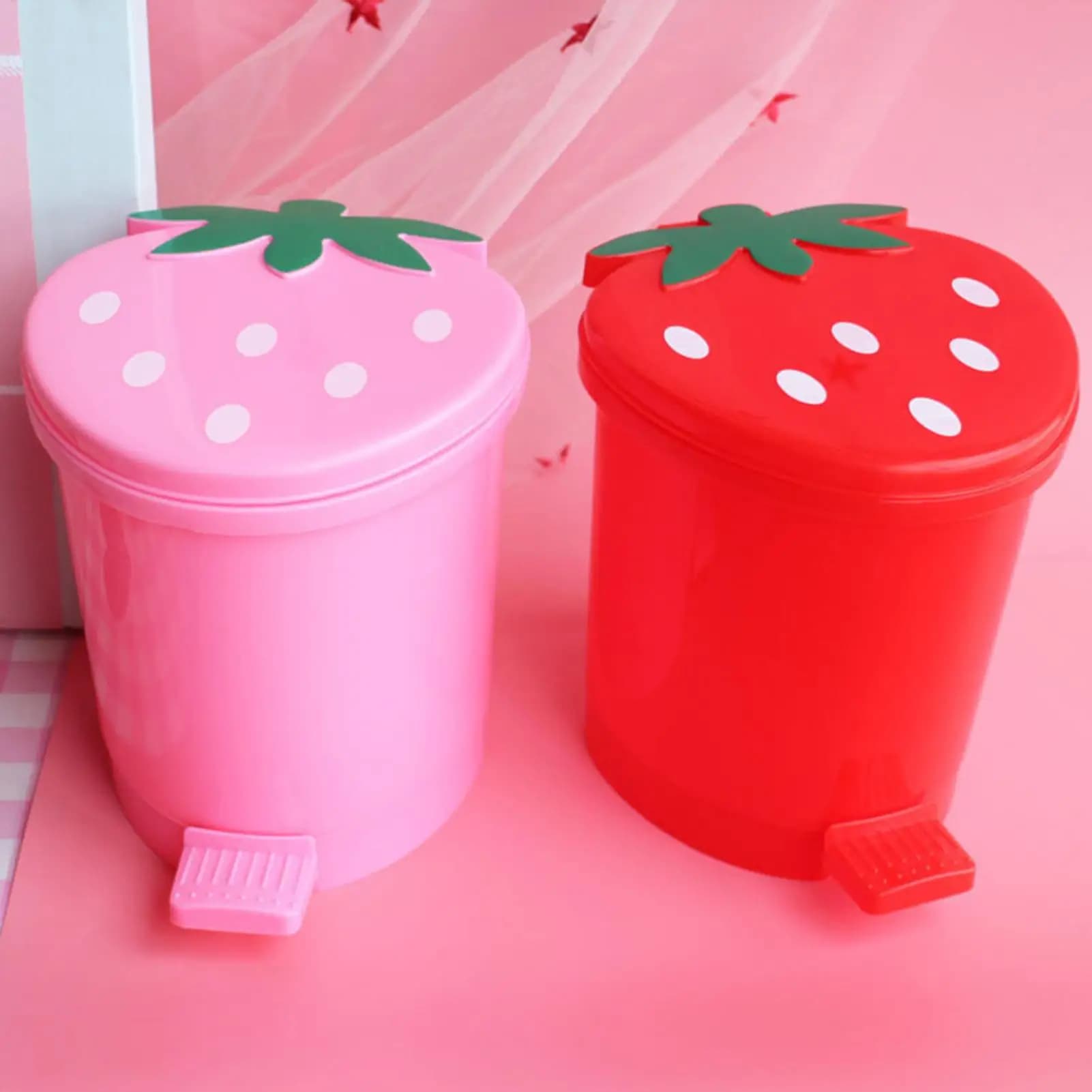 Mini cestino per rifiuti a forma di fragola con coperchio, contenitore per immondizia, organizer per carta e rifiuti per casa, ufficio e soggiorno
