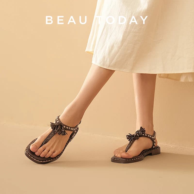BEAUTODAY Sandali gladiatore Donna Pelle di vitello Frangia Rivetto Infradito Estate Donna T-Strap Scarpe basse Fatte a mano 32470