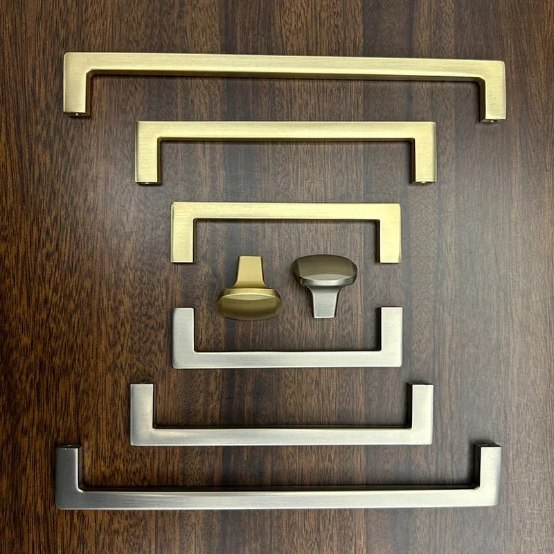 YM Maniglie dorate Porta dell'armadio da cucina Manopole per armadio Maniglia per mobili Articolo da cucina Armadio Cassettiere Cassettiere Guardaroba Pull