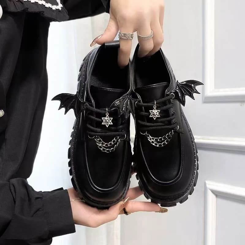 Scarpe da donna piccole in pelle con suola spessa in pan di spagna da donna carine in stile giapponese 2026 Nuove scarpe da donna Mary Jane nere dolci e fresche