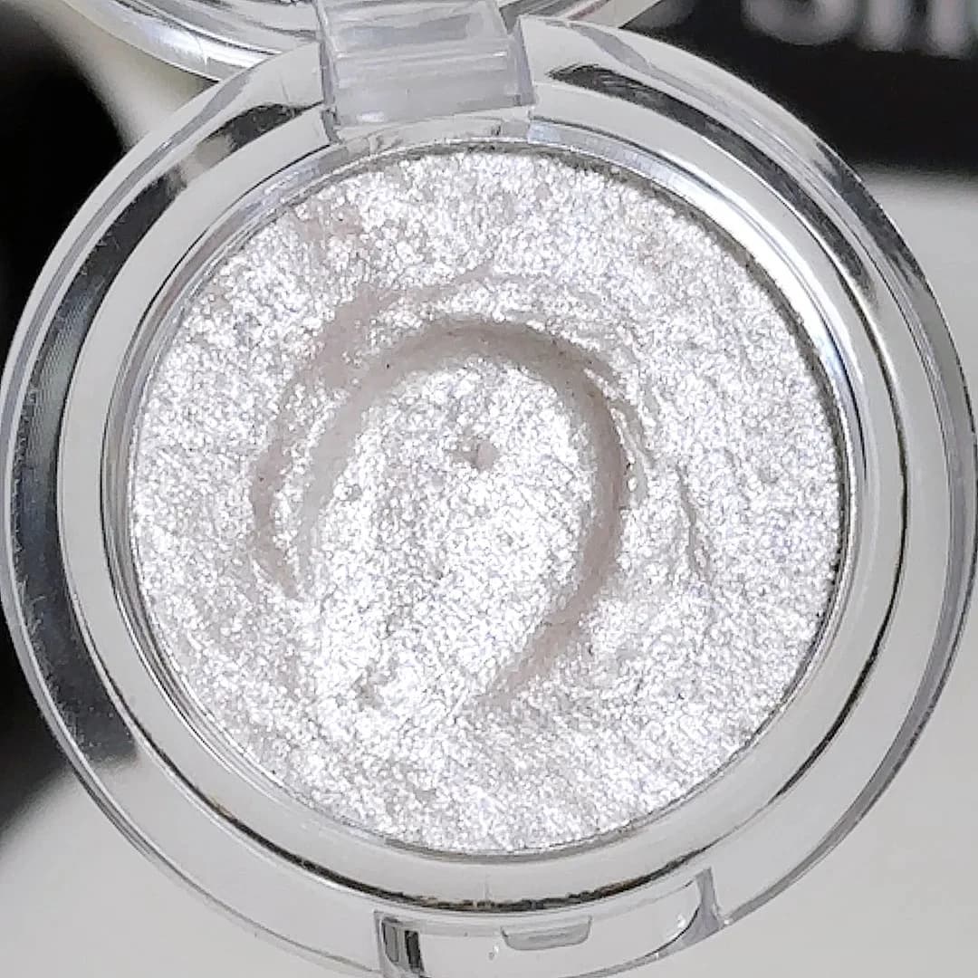 Face Highlighter Palette Illuminator Palette Brighten & Contour Natural Glow Waterproof Shimmer Baked Powder Eyeshadow Makeup